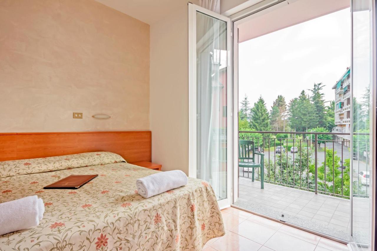 Albergo Rondo Acqui Terme Exterior photo